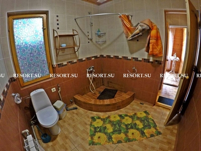 Первый этаж